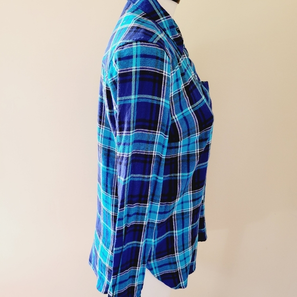 Woolrich plaid flannel button down size small - Picture 3 of 8